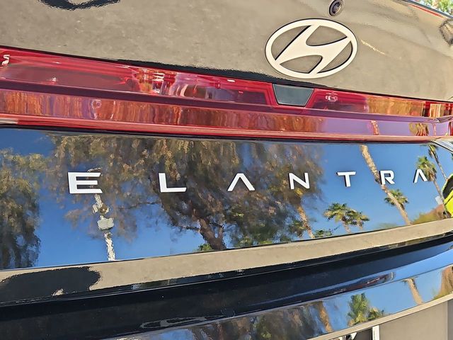 Thumbnail: 2025 Hyundai Elantra - 25