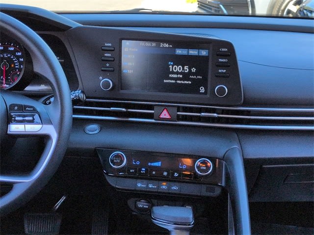 Thumbnail: 2021 Hyundai Elantra - 14