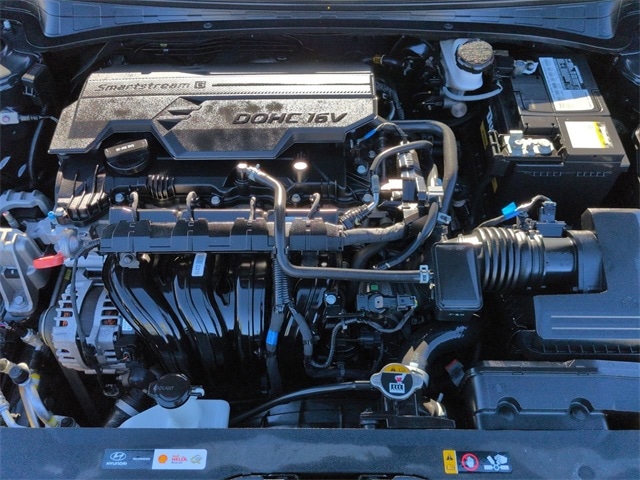 Thumbnail: 2021 Hyundai Elantra - 8