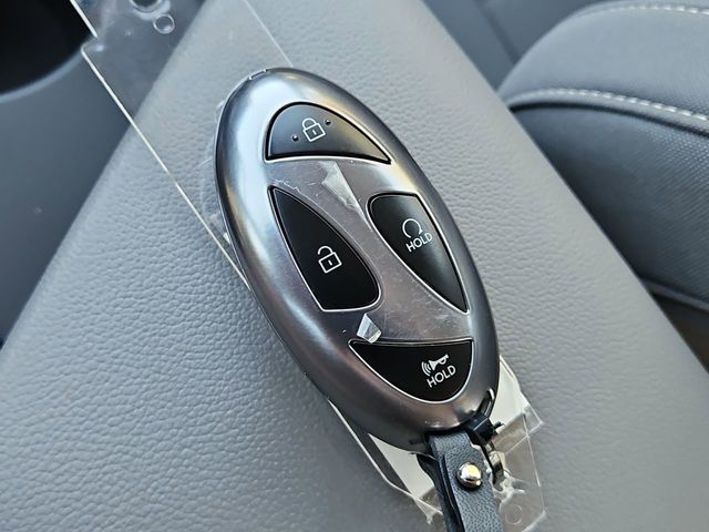 Thumbnail: 2025 Hyundai Elantra - 19