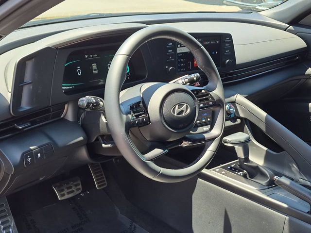 Thumbnail: 2025 Hyundai Elantra - 2