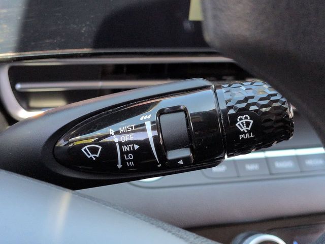 Thumbnail: 2024 Hyundai Elantra - 31