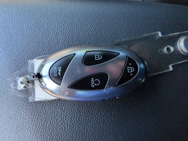 Thumbnail: 2025 Hyundai Elantra - 19
