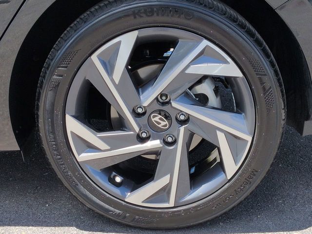 Thumbnail: 2025 Hyundai Elantra - 8