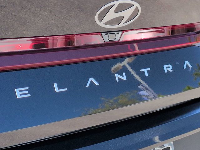 Thumbnail: 2025 Hyundai Elantra - 25