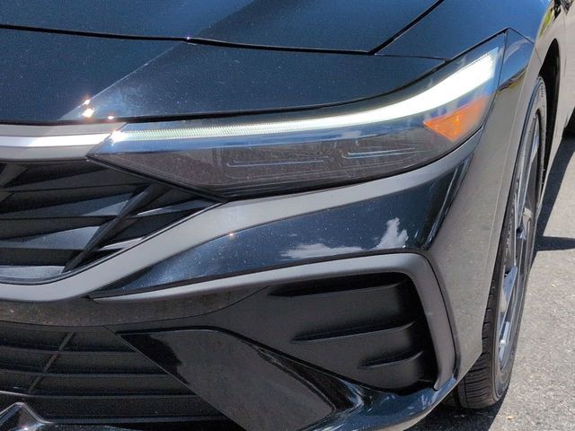 Thumbnail: 2025 Hyundai Elantra - 24