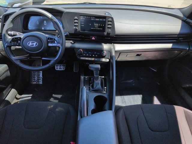 Thumbnail: 2025 Hyundai Elantra - 10