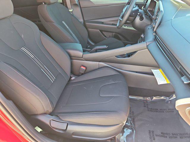 Thumbnail: 2025 Hyundai Elantra - 12