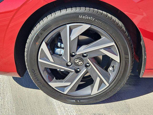 Thumbnail: 2025 Hyundai Elantra - 8