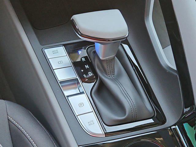 Thumbnail: 2025 Hyundai Elantra - 16