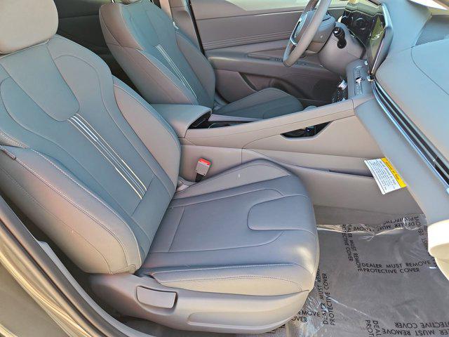 Thumbnail: 2025 Hyundai Elantra - 12