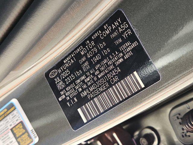 Thumbnail: 2025 Hyundai Elantra - 20