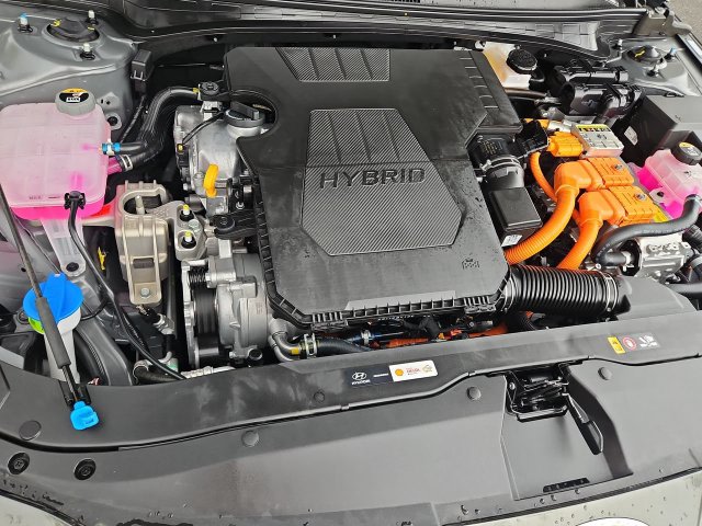 Thumbnail: 2025 Hyundai Elantra - 8