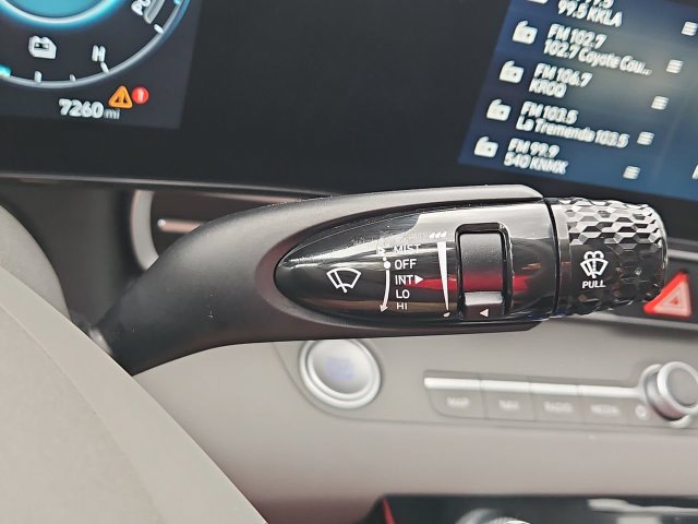 Thumbnail: 2025 Hyundai Elantra - 16