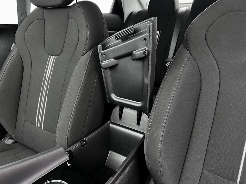 Thumbnail: 2025 Hyundai Elantra - 19