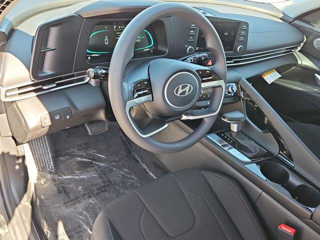 Thumbnail: 2025 Hyundai Elantra - 2