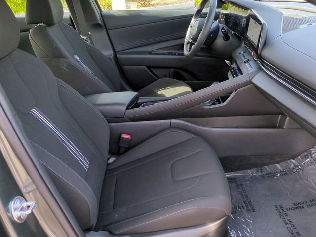 Thumbnail: 2025 Hyundai Elantra - 11