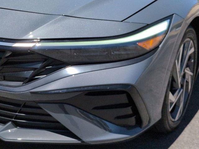 Thumbnail: 2025 Hyundai Elantra - 25