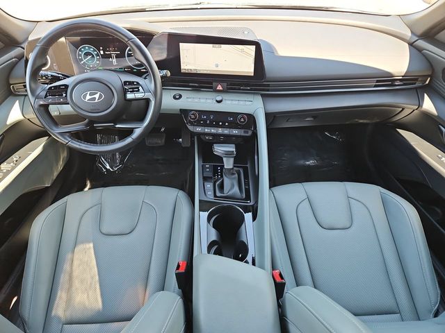 Thumbnail: 2025 Hyundai Elantra - 10