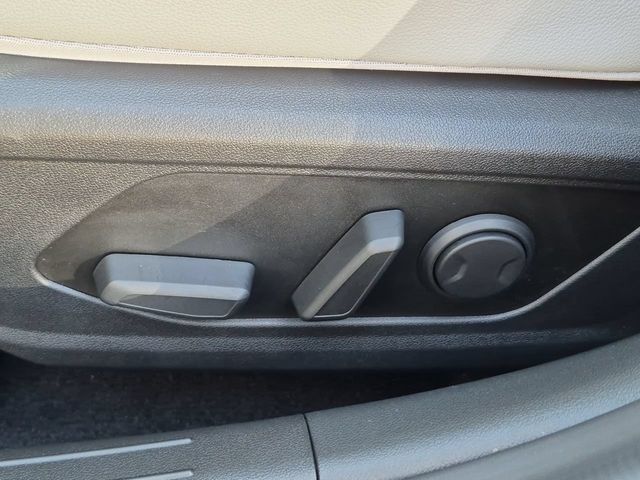 Thumbnail: 2025 Hyundai Elantra - 27