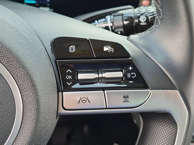 Thumbnail: 2025 Hyundai Elantra - 32