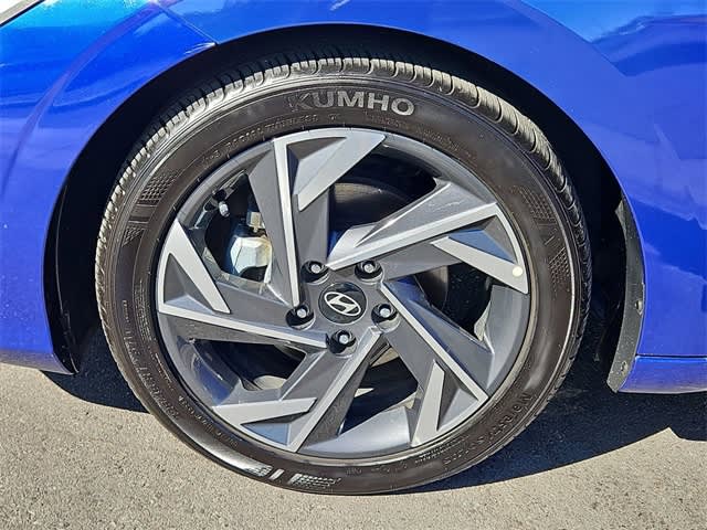 Thumbnail: 2024 Hyundai Elantra - 8