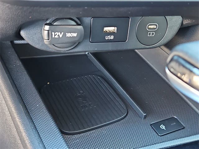 Thumbnail: 2024 Hyundai Elantra - 37