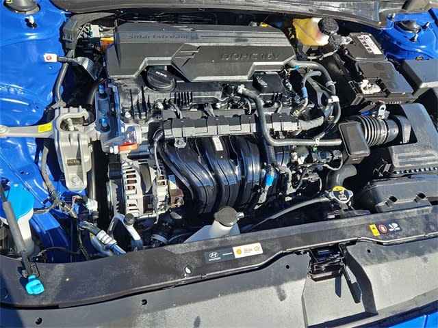 Thumbnail: 2024 Hyundai Elantra - 9