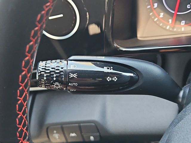 Thumbnail: 2021 Hyundai Elantra - 31