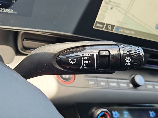 Thumbnail: 2024 Hyundai Elantra - 32