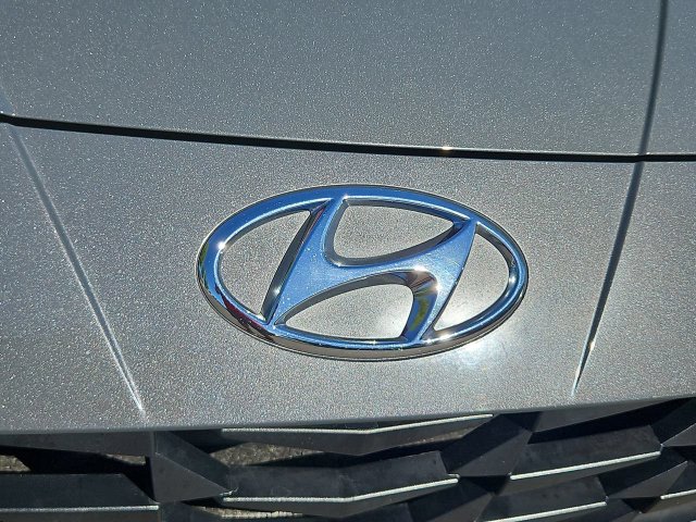 Thumbnail: 2023 Hyundai Elantra - 25