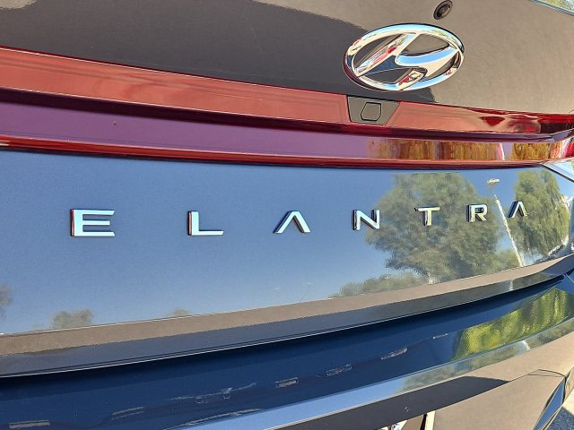 Thumbnail: 2023 Hyundai Elantra - 7