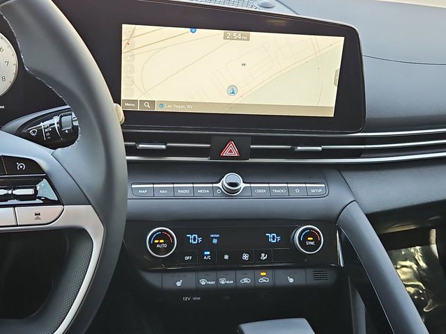 Thumbnail: 2023 Hyundai Elantra - 31