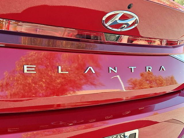 Thumbnail: 2023 Hyundai Elantra - 25