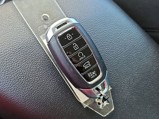 Thumbnail: 2023 Hyundai Elantra - 19