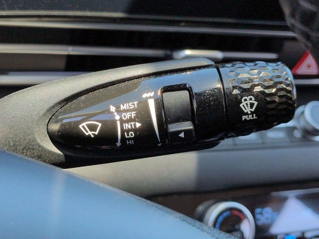 Thumbnail: 2025 Hyundai Elantra - 33