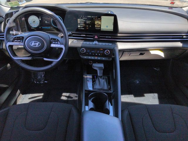 Thumbnail: 2025 Hyundai Elantra - 9