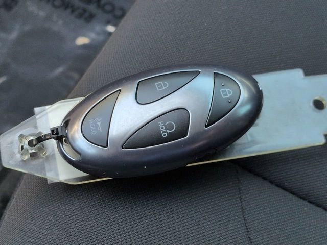 Thumbnail: 2025 Hyundai Elantra - 18