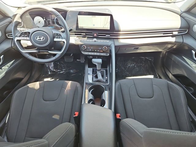 Thumbnail: 2025 Hyundai Elantra - 10