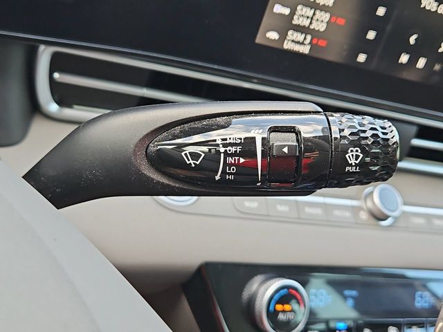 Thumbnail: 2024 Hyundai Elantra - 31