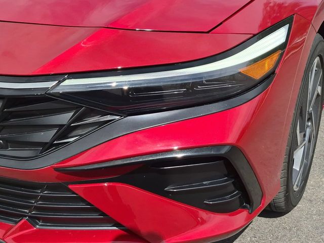 Thumbnail: 2025 Hyundai Elantra - 25