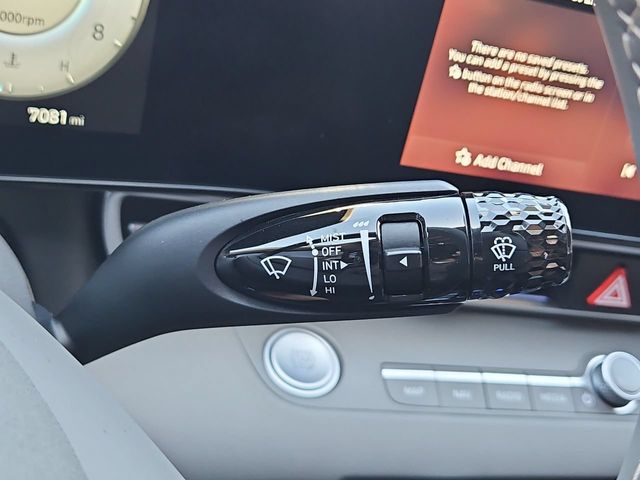 Thumbnail: 2025 Hyundai Elantra - 17