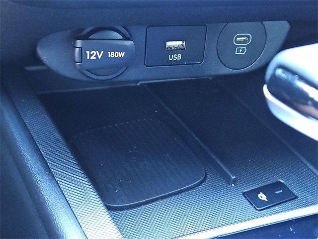 Thumbnail: 2024 Hyundai Elantra - 35