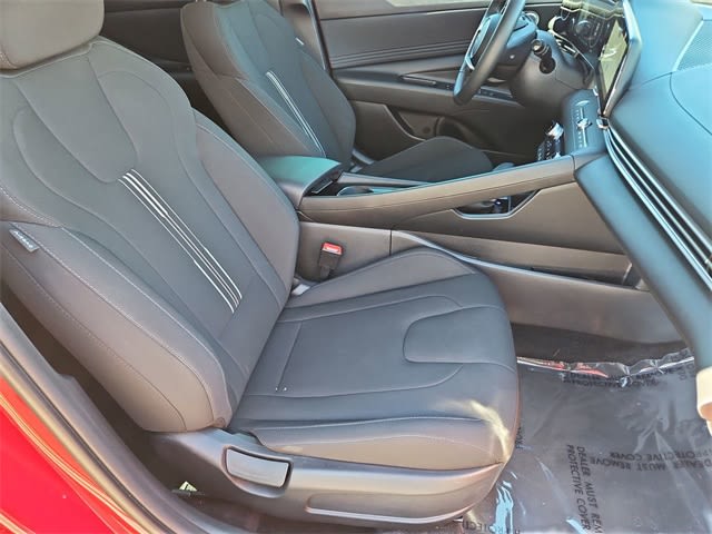 Thumbnail: 2024 Hyundai Elantra - 28