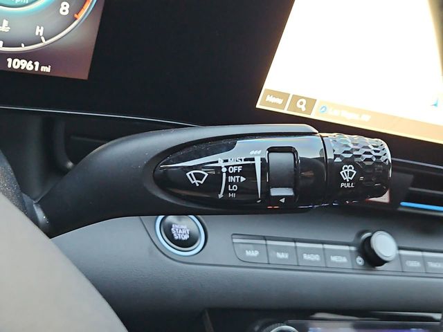 Thumbnail: 2025 Hyundai Elantra - 14