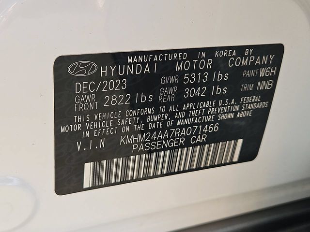 Thumbnail: 2024 Hyundai Ioniq 6 - 17