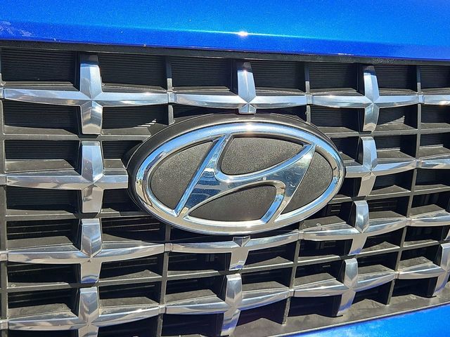 Thumbnail: 2023 Hyundai Venue - 25