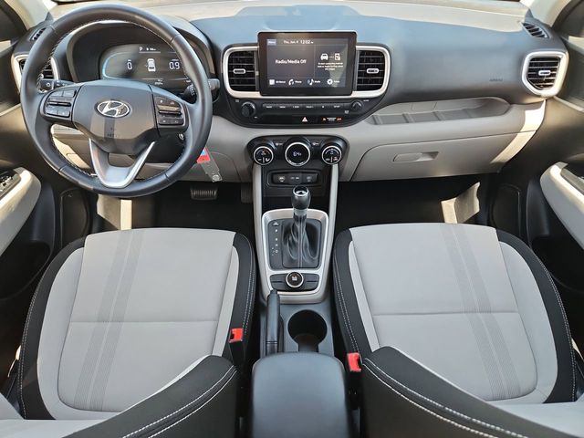 Thumbnail: 2023 Hyundai Venue - 10