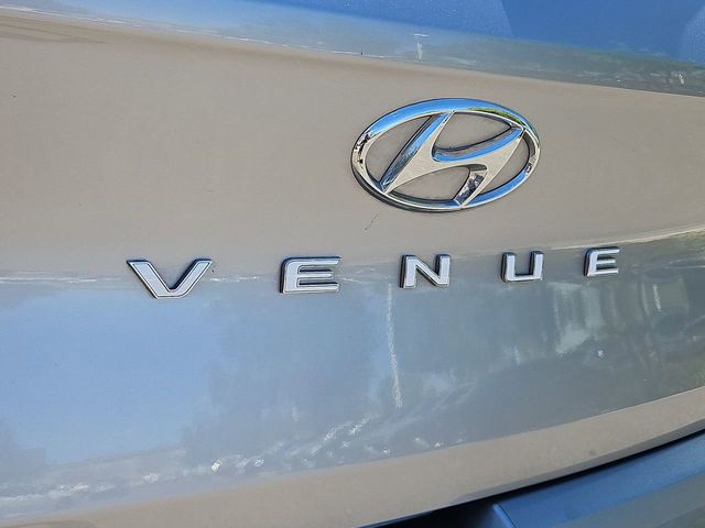 Thumbnail: 2023 Hyundai Venue - 7
