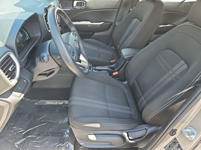 Thumbnail: 2023 Hyundai Venue - 11